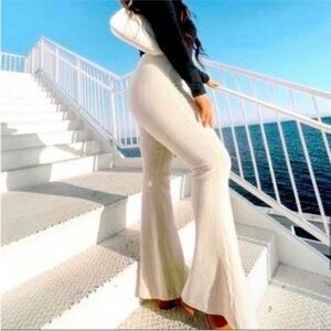 Aerie Groove-On Ribbed Velour High Waist
Flare Pants size XXL